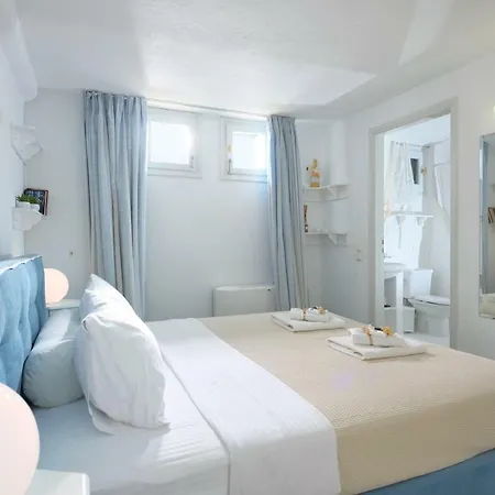 La Vie In Blue Villa