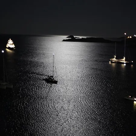 فيلة لا في إن بلو أورنوس